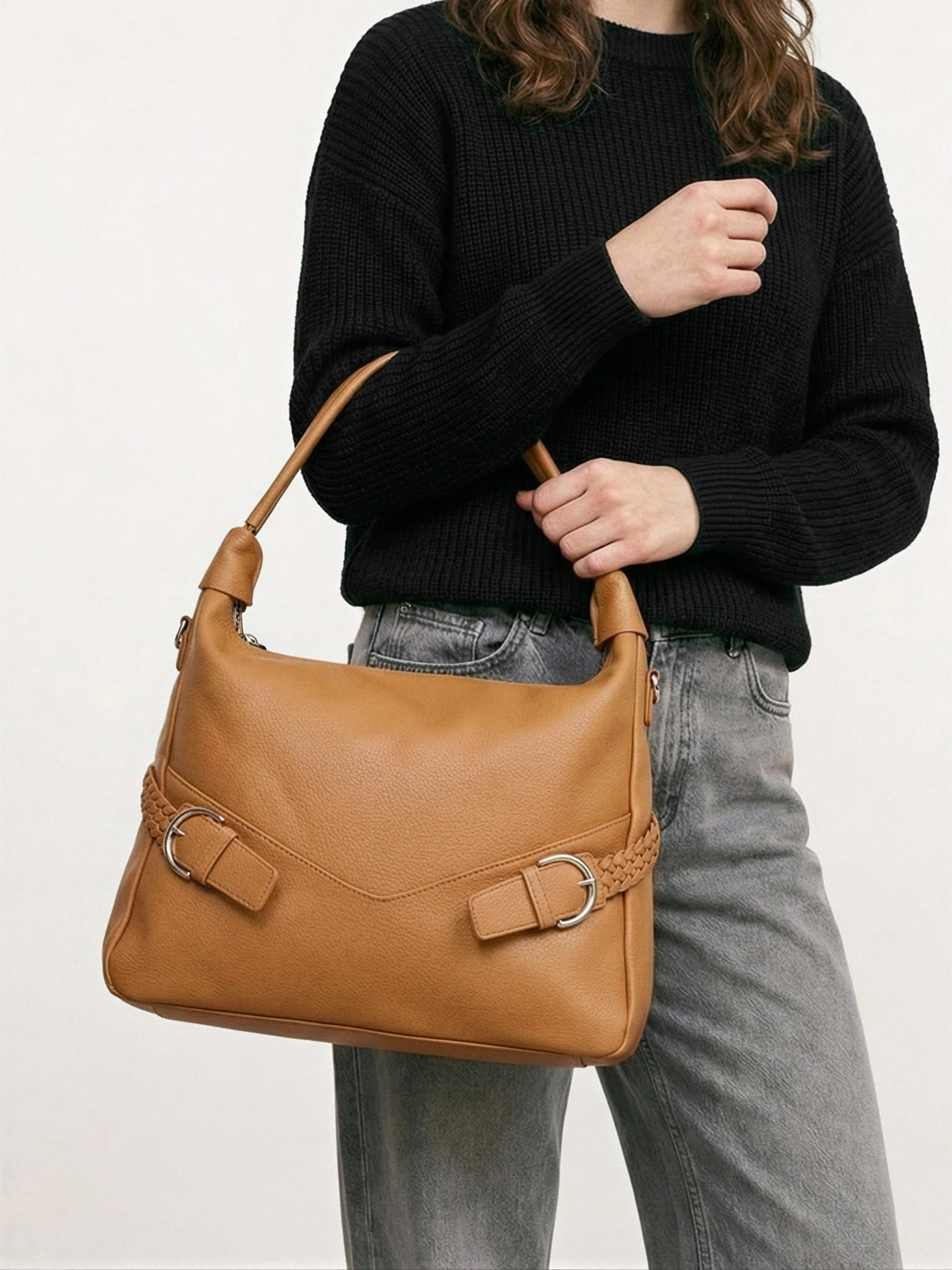 Сумка-шоппер с плетеными ремешками по бокам в ассортименте